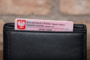 Czy hotel ma prawo żądać dowodu osobistego?